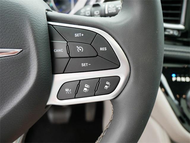 used 2023 Chrysler Pacifica car, priced at $28,998