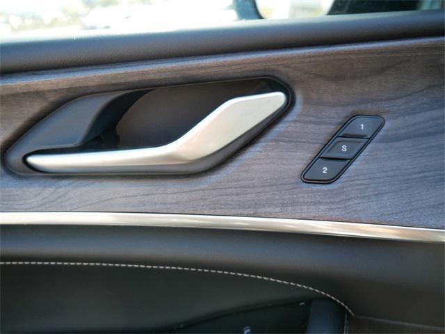 used 2022 Jeep Grand Cherokee car, priced at $31,999