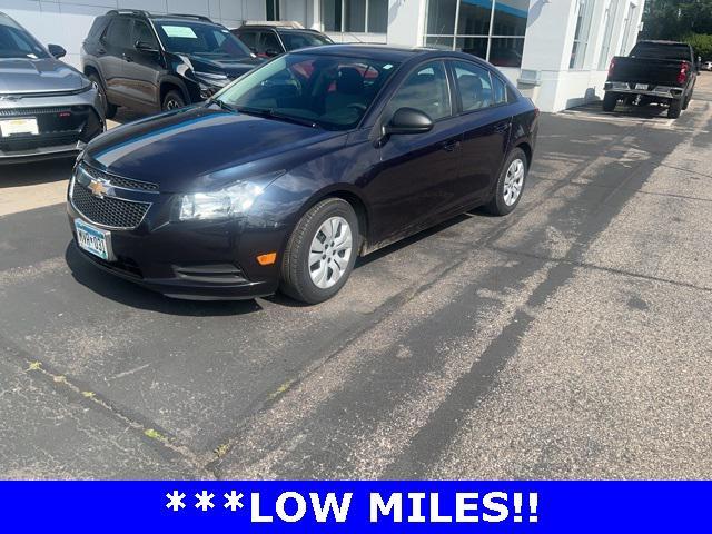 used 2014 Chevrolet Cruze car, priced at $8,000