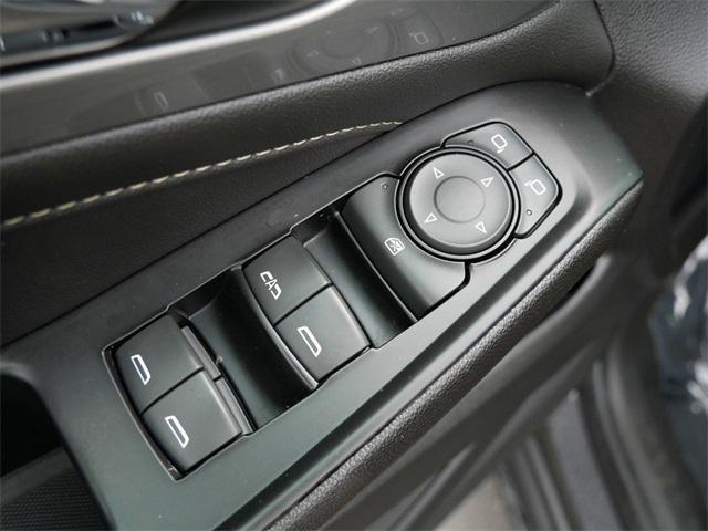 used 2023 Chevrolet Traverse car, priced at $32,656