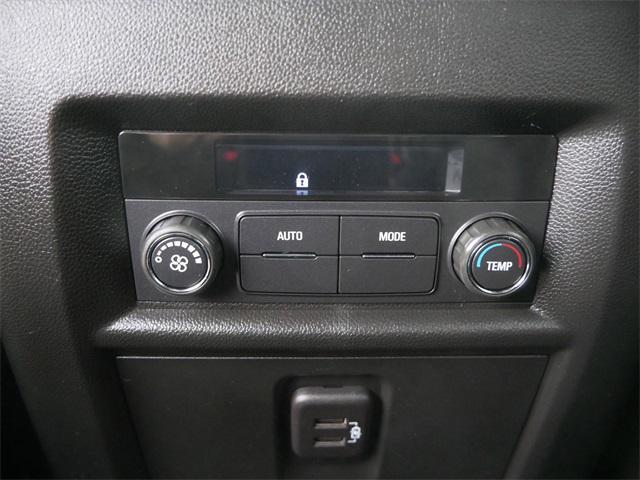 used 2023 Chevrolet Traverse car, priced at $32,656