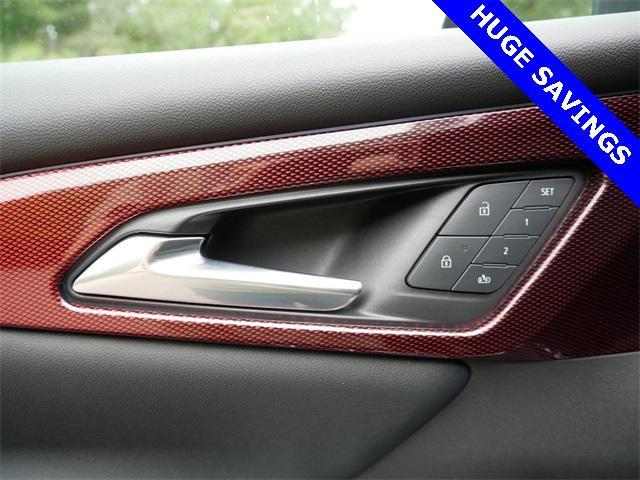 used 2025 Chevrolet Traverse car, priced at $49,000