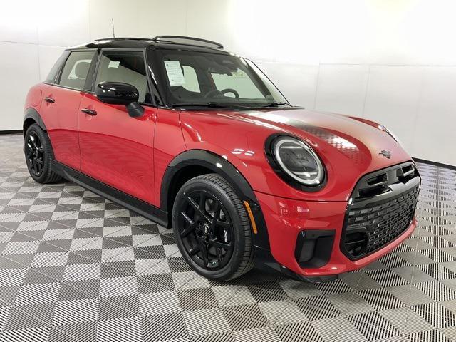 new 2025 MINI Hardtop car, priced at $40,905