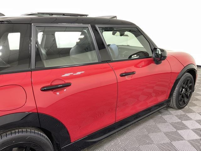 new 2025 MINI Hardtop car, priced at $40,905