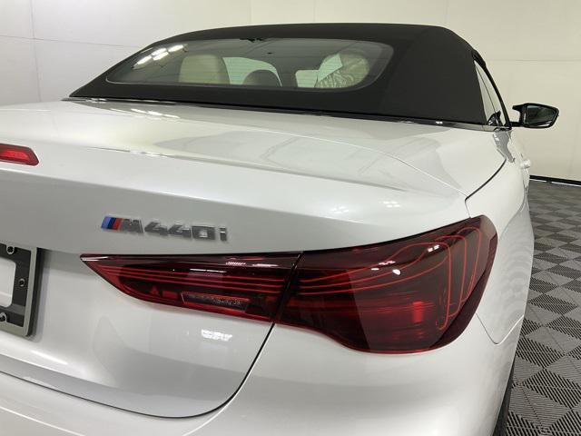 new 2025 BMW M440 car, priced at $77,885