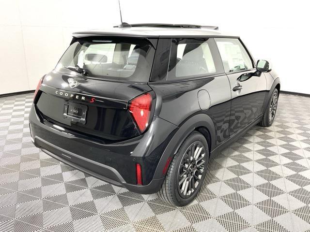 new 2025 MINI Hardtop car, priced at $36,195