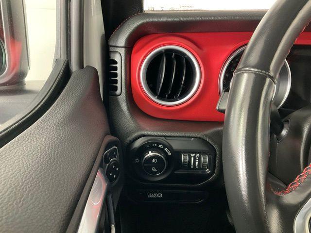 used 2021 Jeep Gladiator car, priced at $33,484