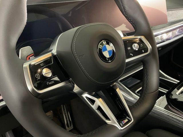 new 2025 BMW 760 car, priced at $133,875