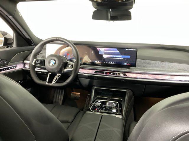 new 2025 BMW 760 car, priced at $133,875