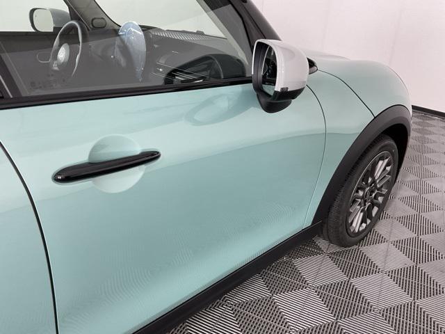 new 2025 MINI Hardtop car, priced at $38,295