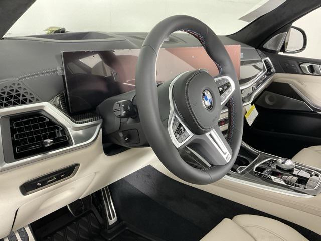 new 2025 BMW X7 car, priced at $123,450