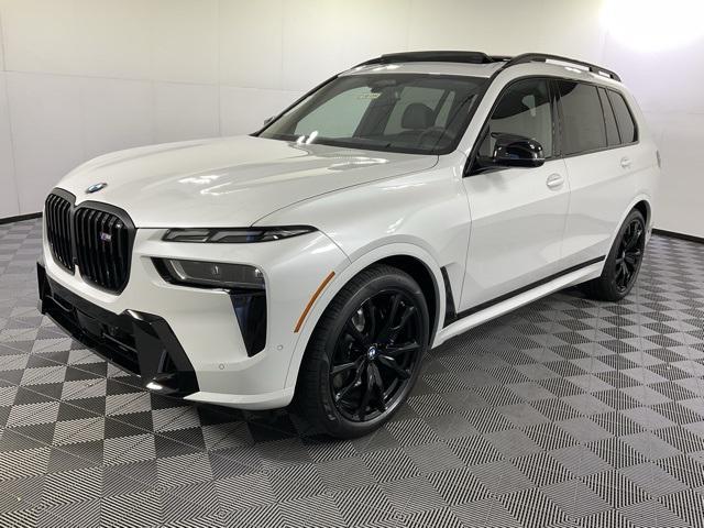 new 2025 BMW X7 car, priced at $119,790