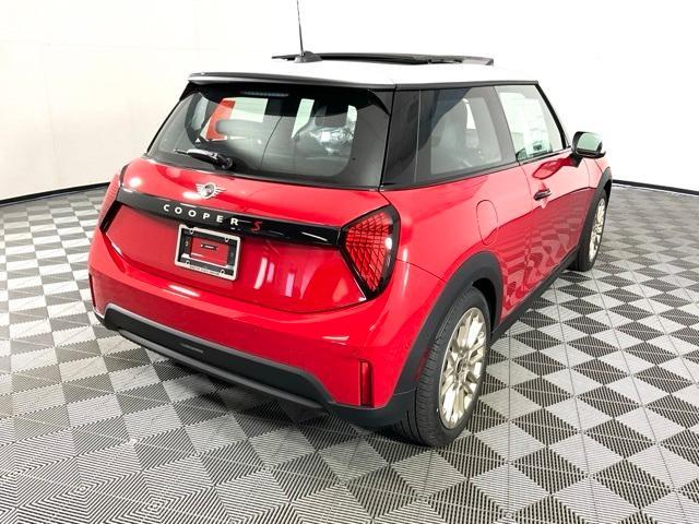 new 2025 MINI Hardtop car, priced at $38,445