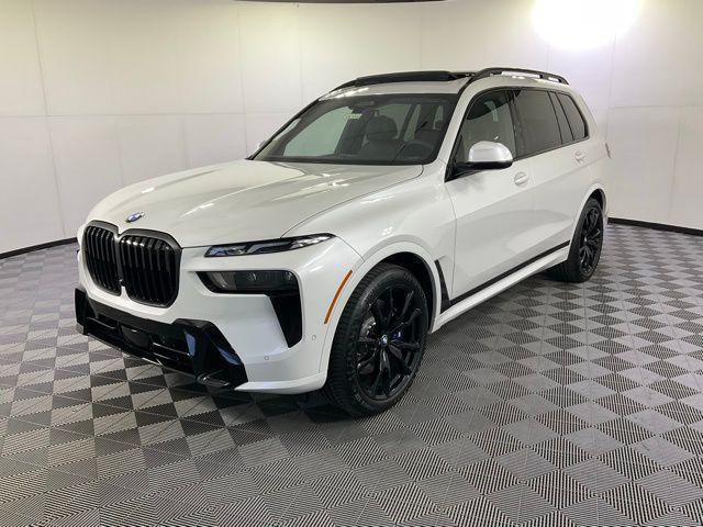 new 2026 BMW X7 car, priced at $100,115