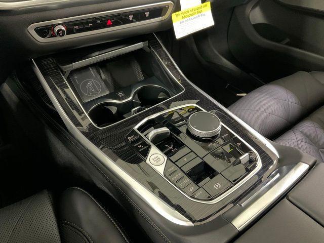new 2026 BMW X7 car, priced at $100,115