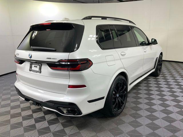 new 2026 BMW X7 car, priced at $100,115