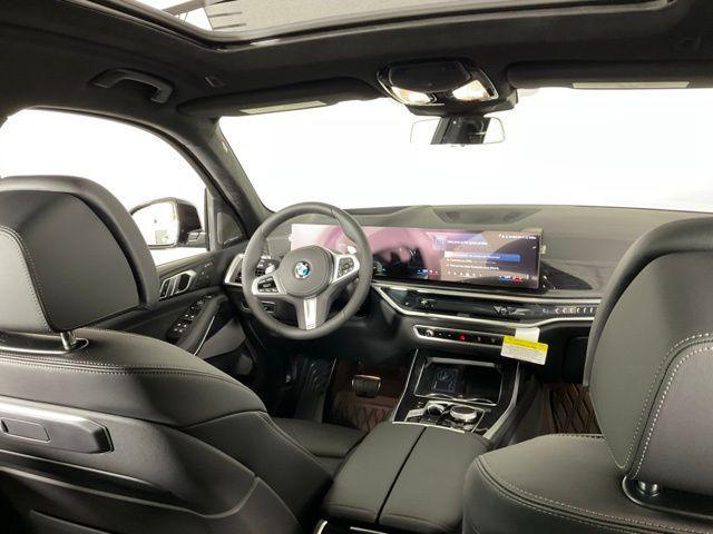 new 2026 BMW X7 car, priced at $99,065