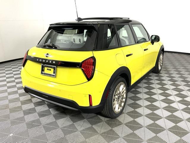 new 2025 MINI Hardtop car, priced at $36,895