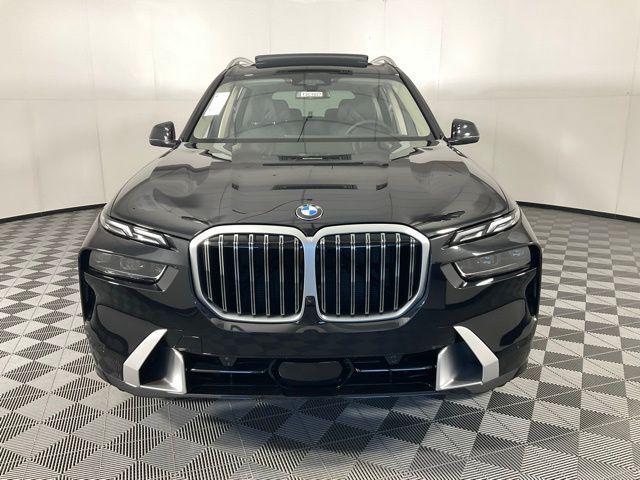new 2026 BMW X7 car, priced at $93,715
