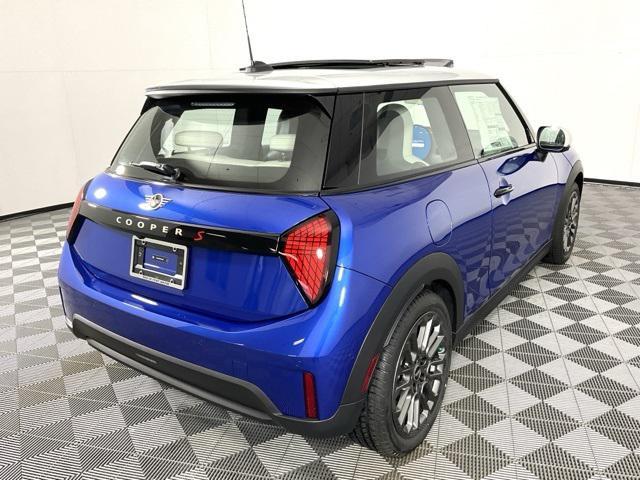 new 2025 MINI Hardtop car, priced at $38,295