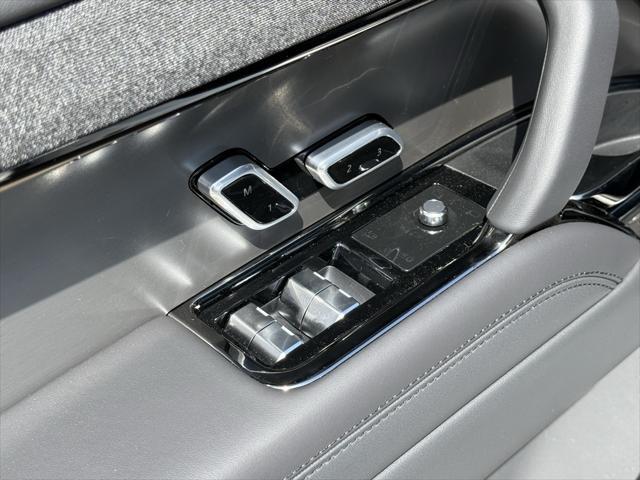 new 2025 Land Rover Range Rover Sport car, priced at $89,470
