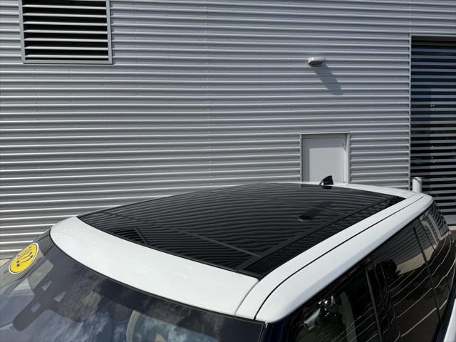 used 2022 Land Rover Range Rover car, priced at $69,988
