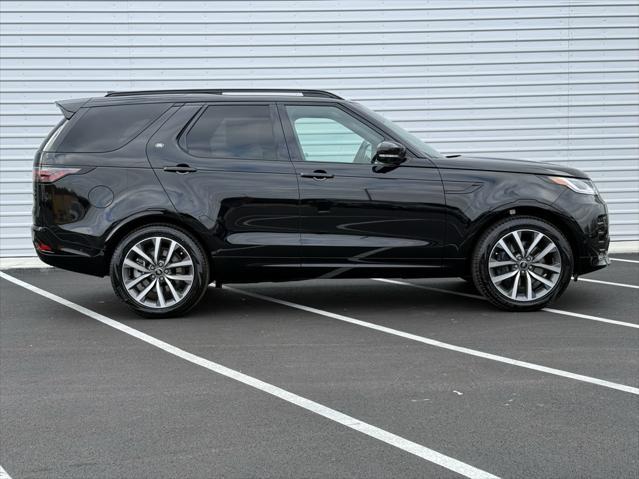 new 2025 Land Rover Discovery car, priced at $79,188