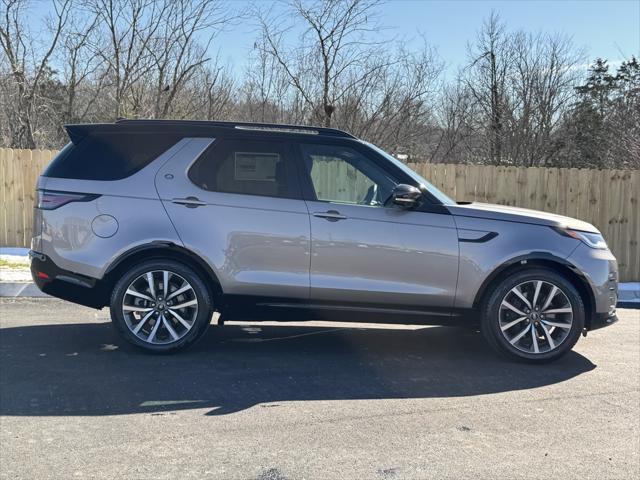 new 2025 Land Rover Discovery car, priced at $79,353