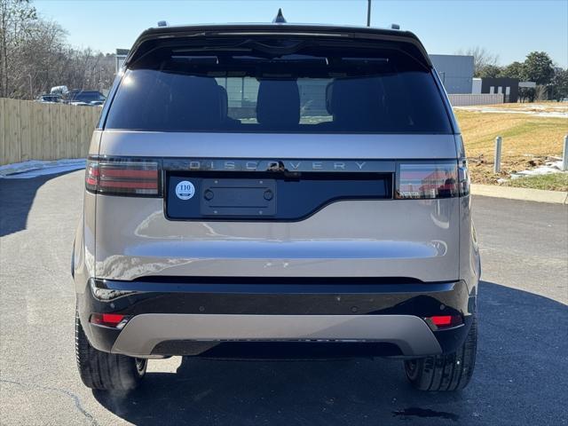 new 2025 Land Rover Discovery car, priced at $79,353