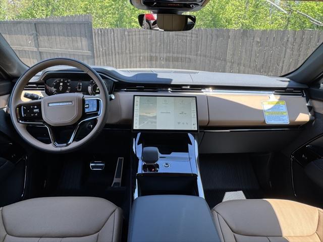 new 2025 Land Rover Range Rover Sport car, priced at $109,215