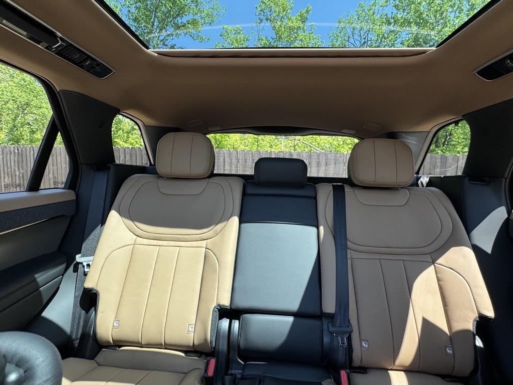 new 2025 Land Rover Range Rover Sport car, priced at $109,215