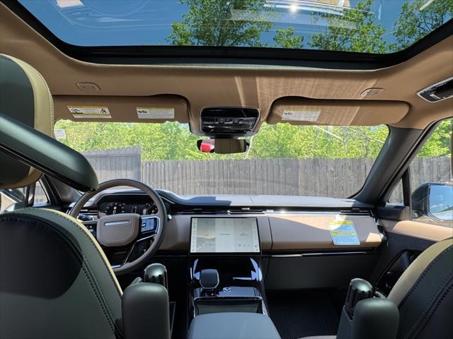 new 2025 Land Rover Range Rover Sport car, priced at $109,215