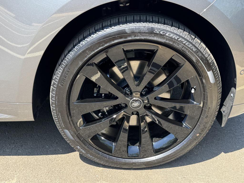 new 2025 Land Rover Range Rover Sport car, priced at $109,215