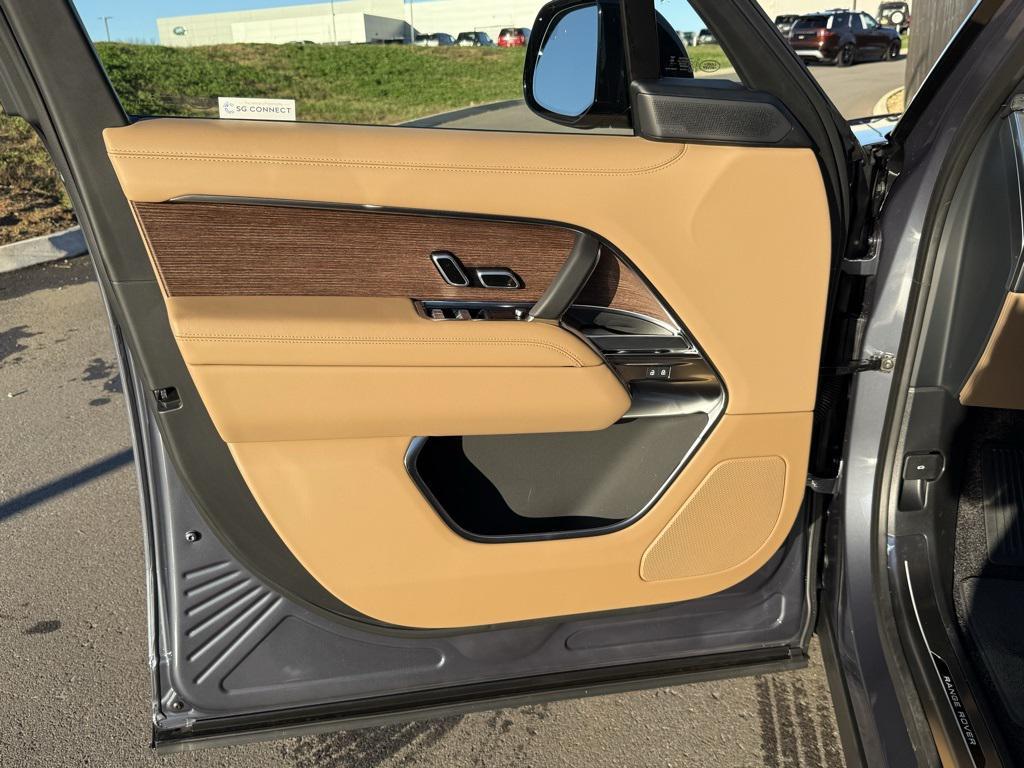 new 2025 Land Rover Range Rover car, priced at $129,550