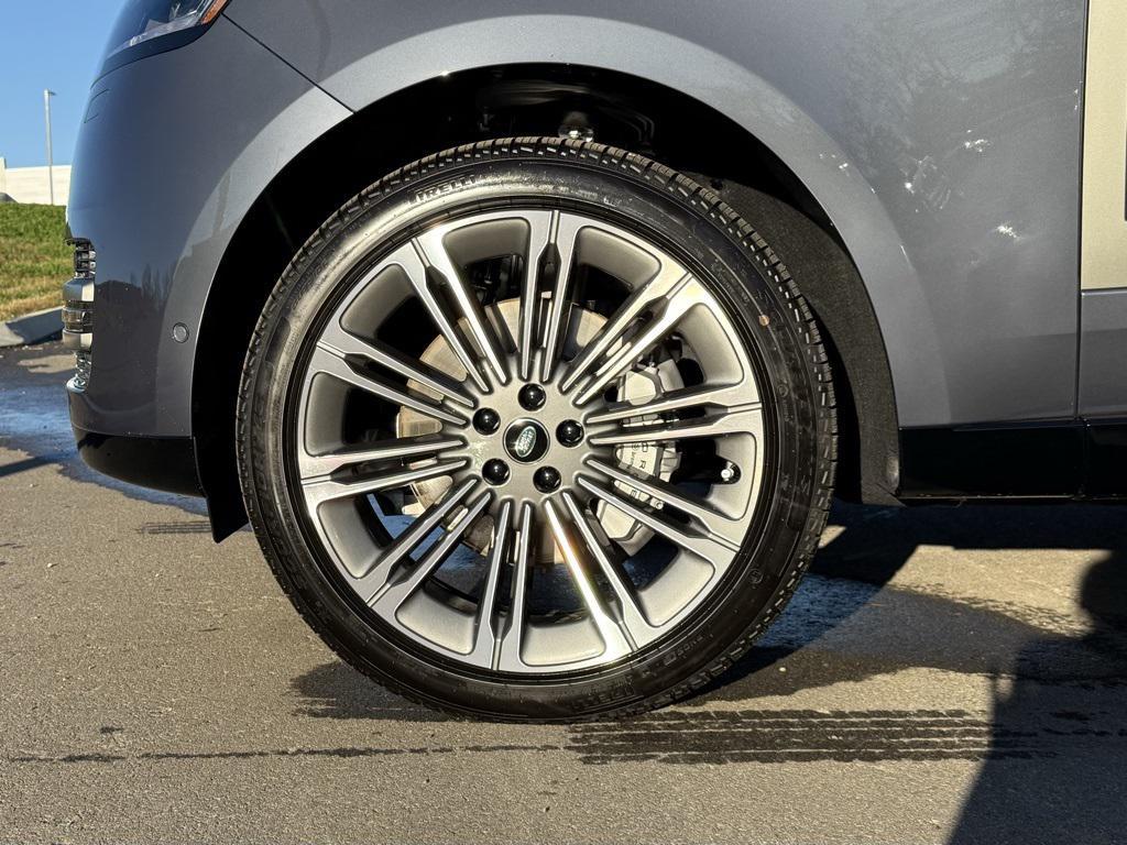 new 2025 Land Rover Range Rover car, priced at $129,550