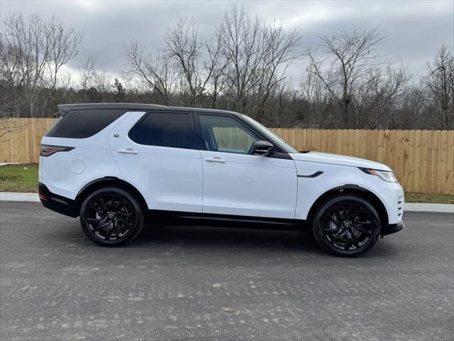 new 2025 Land Rover Discovery car, priced at $70,153