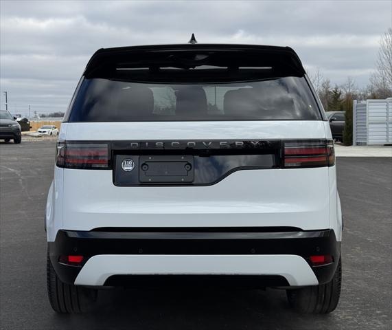 new 2025 Land Rover Discovery car, priced at $70,153