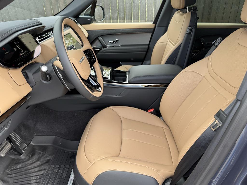 new 2025 Land Rover Range Rover Sport car, priced at $104,715
