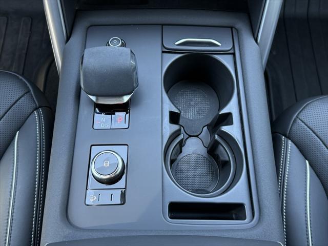 used 2024 Land Rover Discovery car, priced at $76,323
