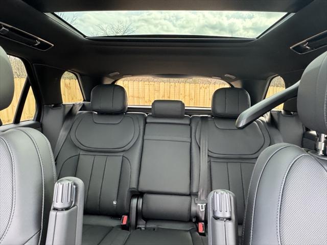 new 2025 Land Rover Range Rover Sport car, priced at $94,425