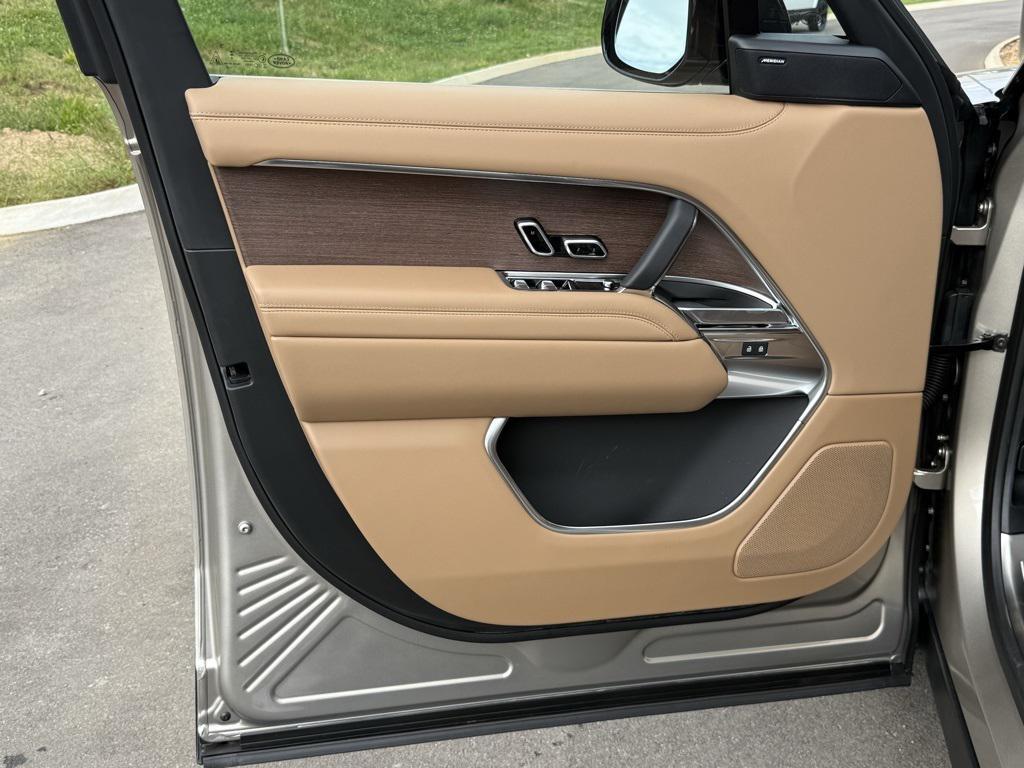 new 2025 Land Rover Range Rover car, priced at $121,480