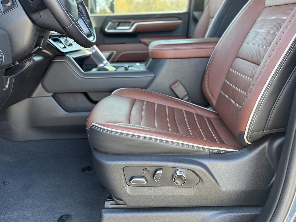 used 2025 GMC Sierra 2500 car, priced at $86,723