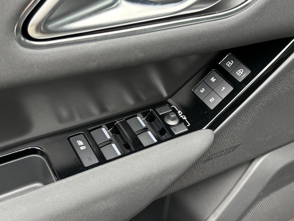 new 2025 Land Rover Range Rover Velar car, priced at $71,280