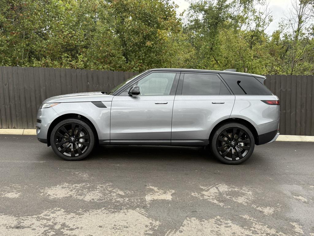 new 2025 Land Rover Range Rover Sport car, priced at $93,640