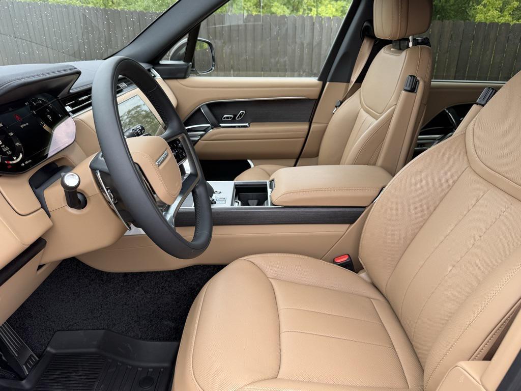 new 2025 Land Rover Range Rover car, priced at $131,325