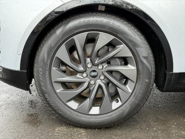 used 2024 Land Rover Discovery car, priced at $62,263