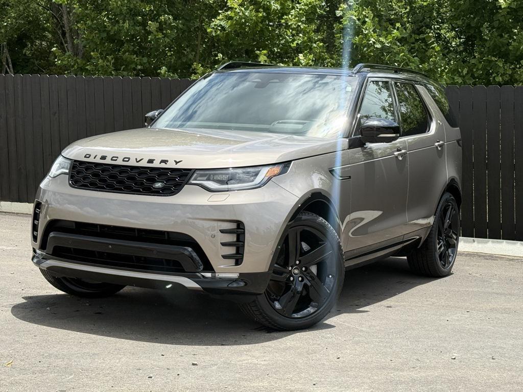 new 2025 Land Rover Discovery car, priced at $76,653