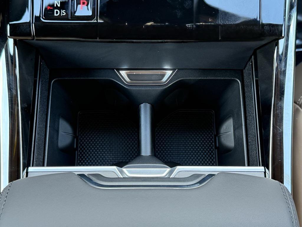 new 2025 Land Rover Range Rover Sport car, priced at $124,100