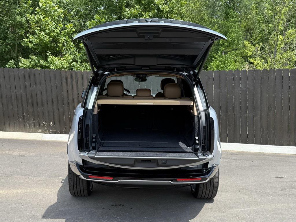 new 2025 Land Rover Range Rover car, priced at $121,000