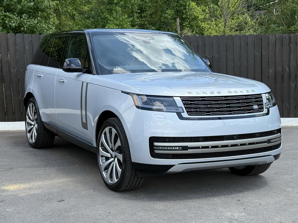 new 2025 Land Rover Range Rover car, priced at $121,000